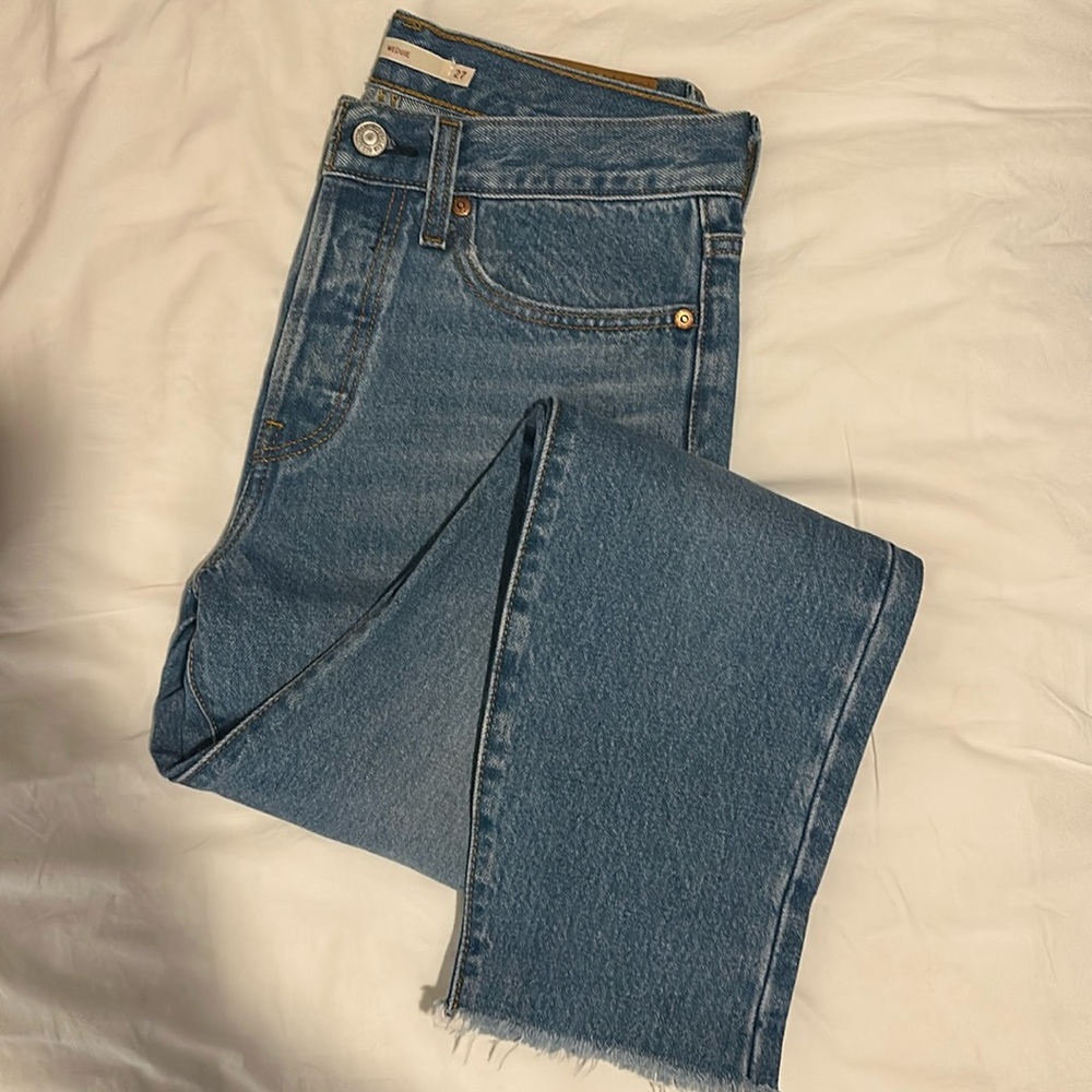 Levi Wedgie High Rise